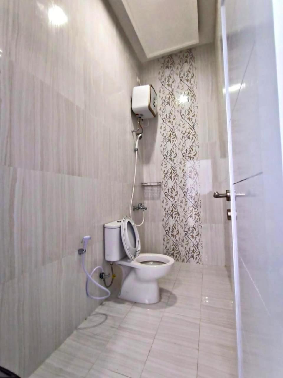 Villa Tiara 2 Cikundul Exteriör bild