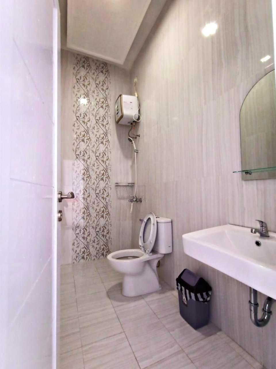 Villa Tiara 2 Cikundul Exteriör bild