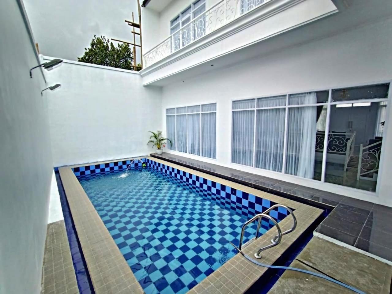 Villa Tiara 2 Cikundul Exteriör bild