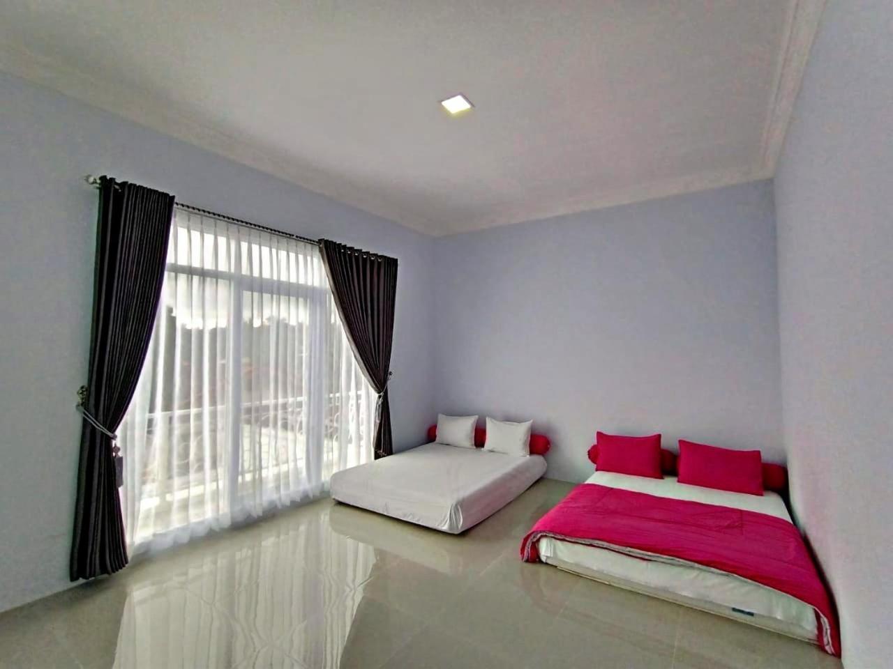 Villa Tiara 2 Cikundul Exteriör bild